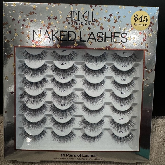 Ardell Assorted style lashes - Picture 1 of 3